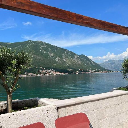 Sea Front 171 Apartment Kotor Ngoại thất bức ảnh