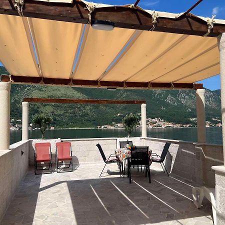 Sea Front 171 Apartment Kotor Ngoại thất bức ảnh