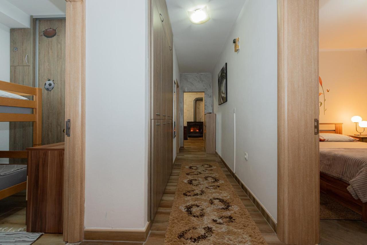Sea Front 171 Apartment Kotor Ngoại thất bức ảnh