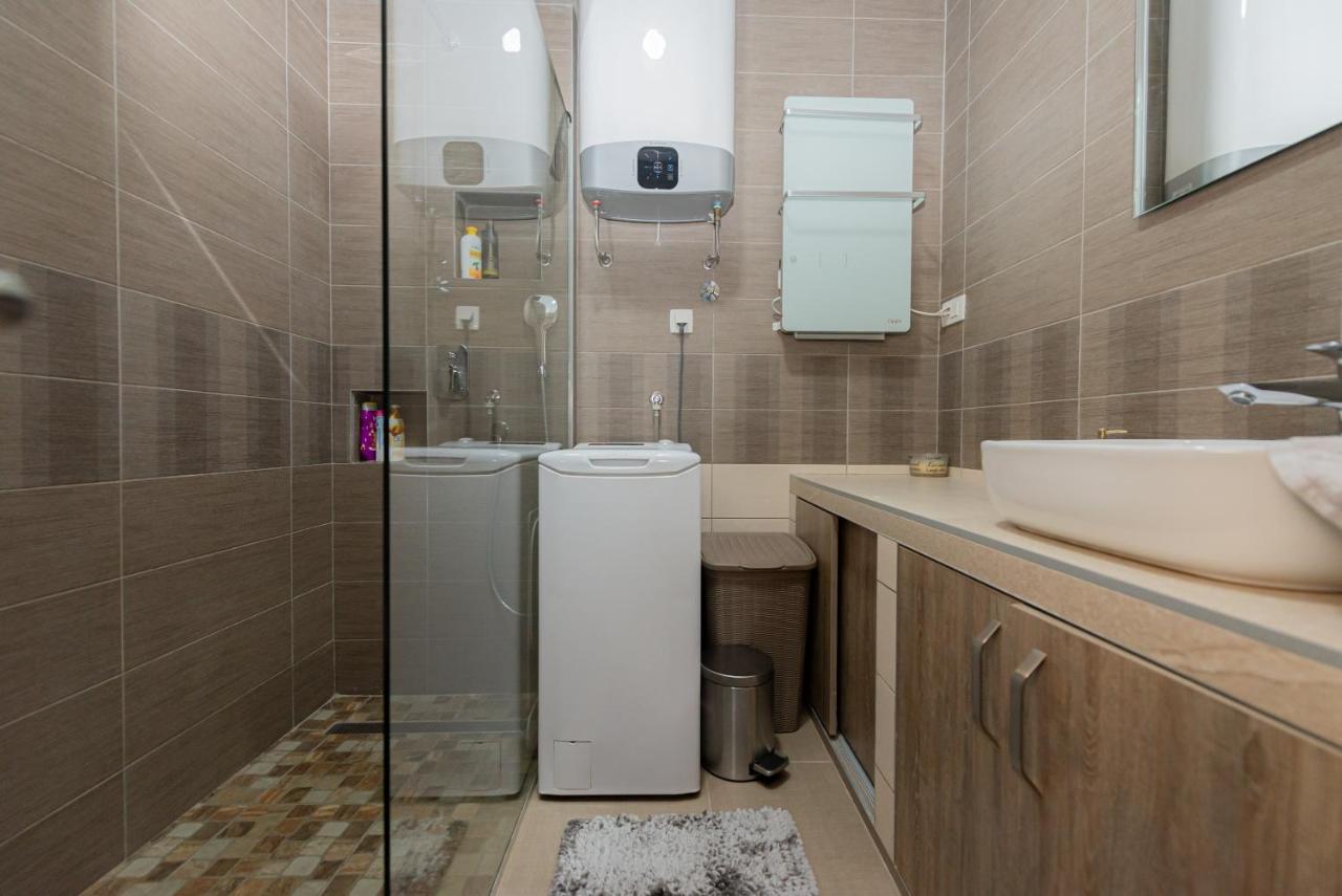Sea Front 171 Apartment Kotor Ngoại thất bức ảnh