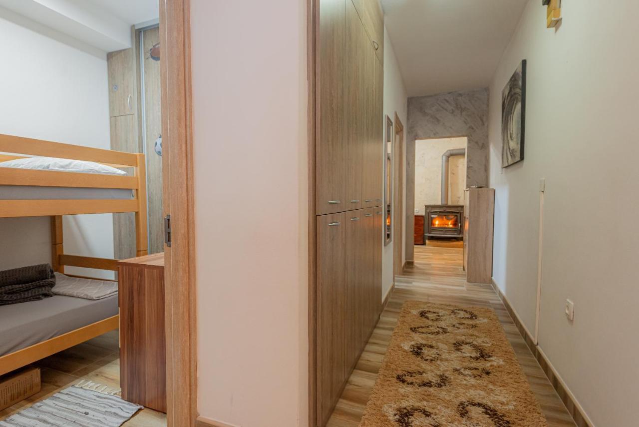 Sea Front 171 Apartment Kotor Ngoại thất bức ảnh