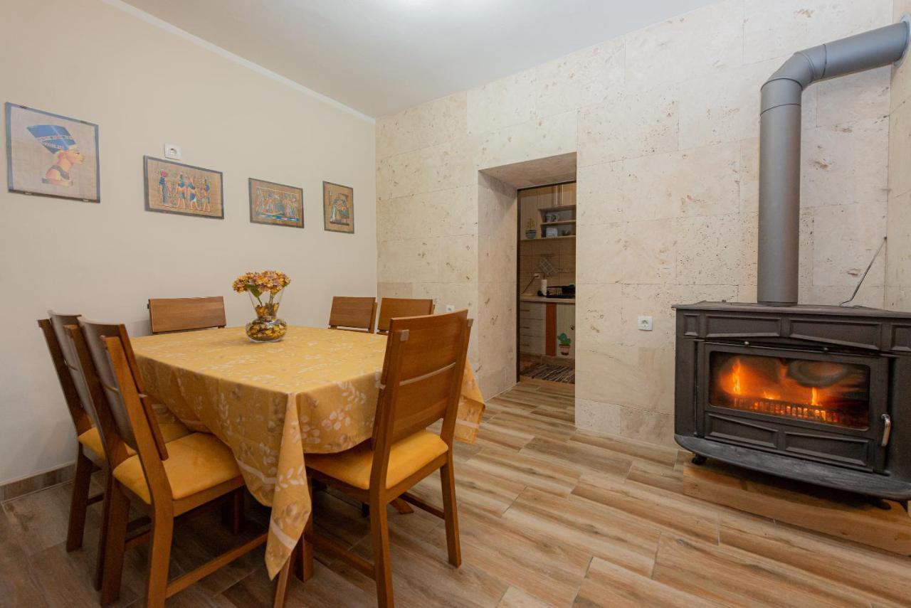 Sea Front 171 Apartment Kotor Ngoại thất bức ảnh