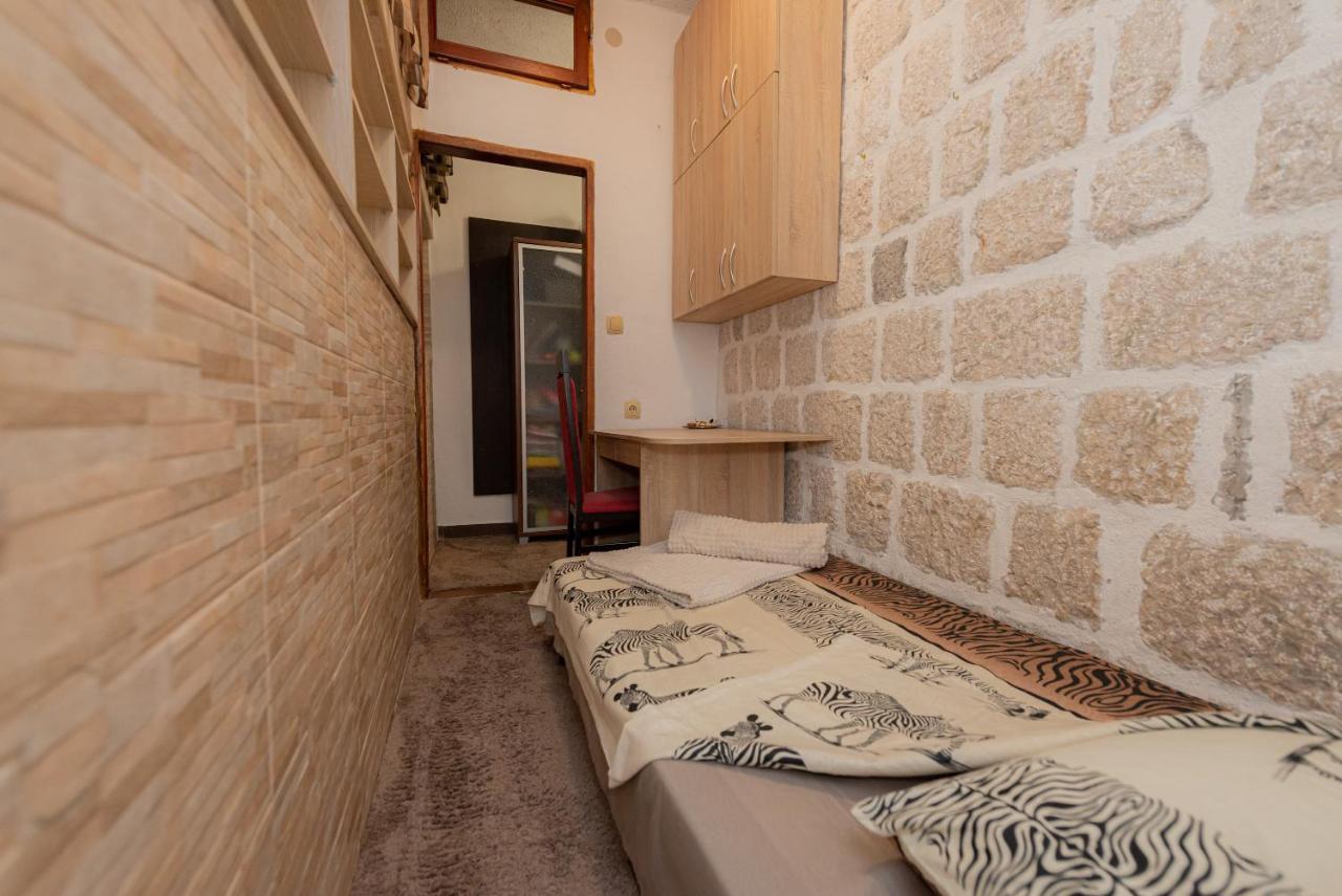 Sea Front 171 Apartment Kotor Ngoại thất bức ảnh